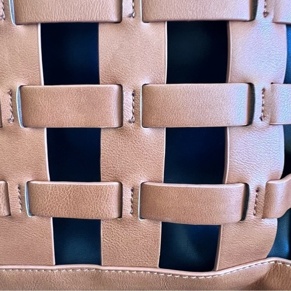 Anthropologie Rio Woven CAGE Tote Bag - Picture 2 of 9